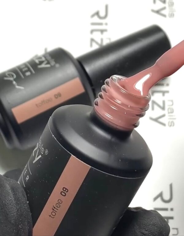 Ritzy Rubber" Toffee"09